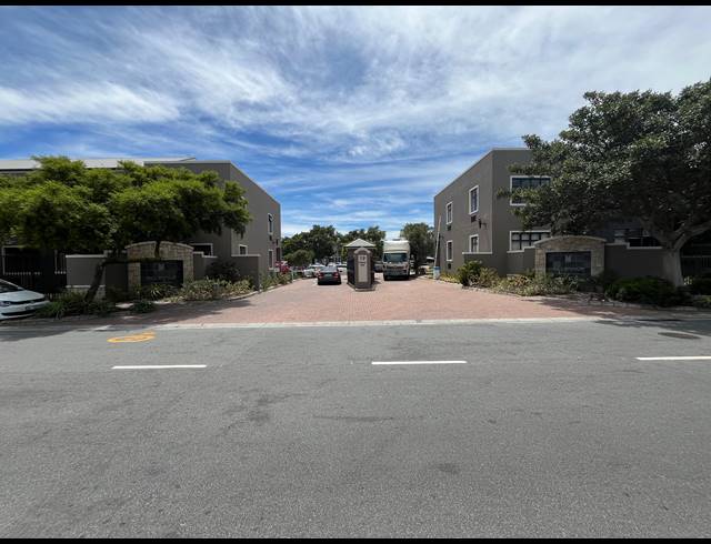 110M² OFFICE TO LET IN CENTURY CITY